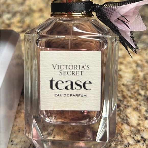 Victoria’s Secret • Tease • EDP • 1.7 Oz. Perfume • Body Cream (6.4 Oz.) • New - Picture 3 of 13
